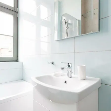 Mtp Maleckiego By Renters Apartment